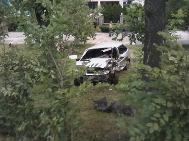 В селі Угринів зіткнулися два автомобілі, постраждало кілька людей. Нові подробиці ДТП — фото 3