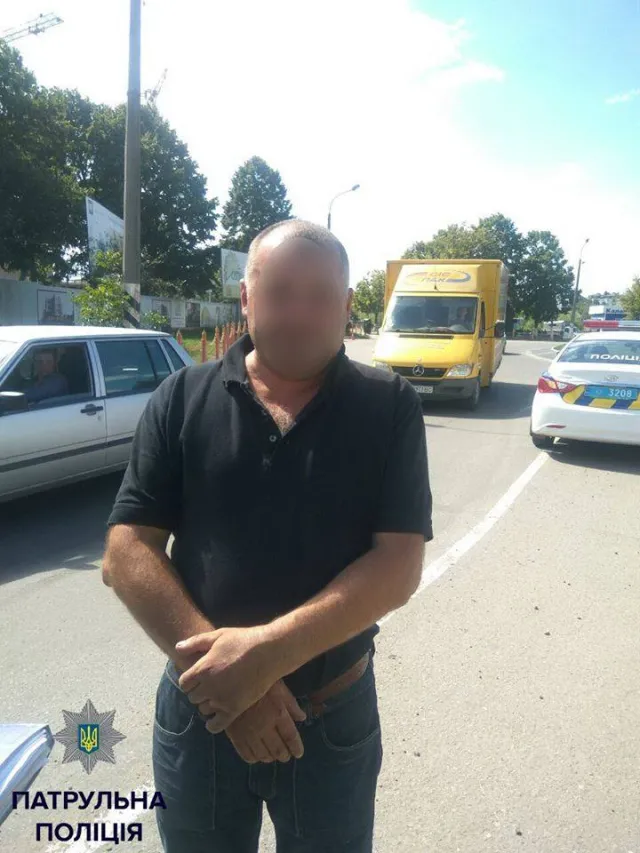 У Франківську п’яний водій продовжив святкування Дня народження та потрапив у аварію — фото 2