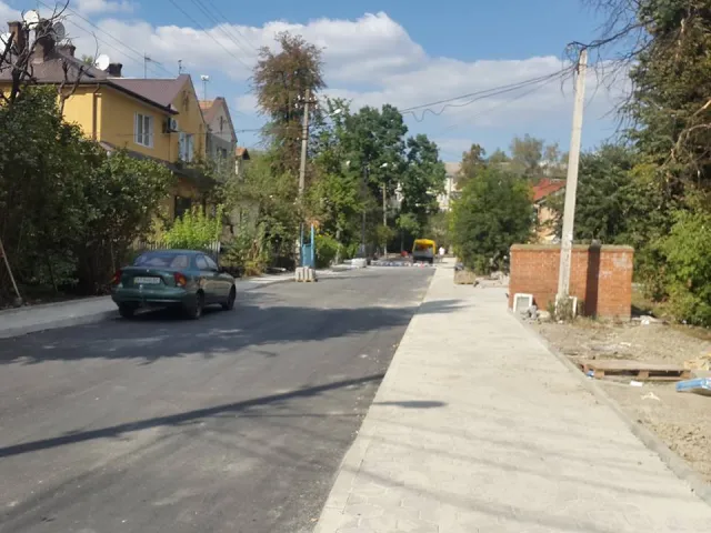 У Івано-Франківську відремонтували вулицю Гвардійську — фото 3