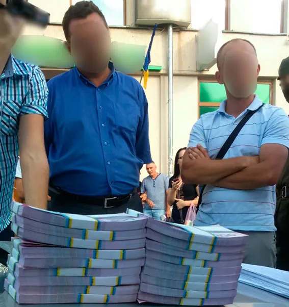 «Гроші на заставу збирало все село», - сільський голова-хабарник про те, де знайшов 250 тисяч гривень на заставу — фото 7