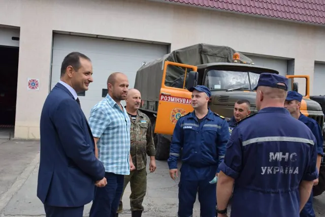 Франківські рятувальники відправились у зону АТО — фото 4