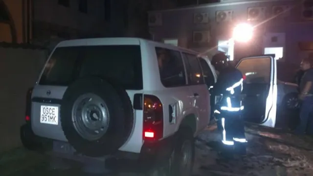 В Івано-Франківську невідомий чоловік підпалив машину місії ОБСЄ. Поліція підтвердила підпал — фото 5