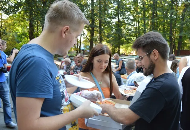 У Івано-Франківську влаштували пікнік для безпритульних — фото 17