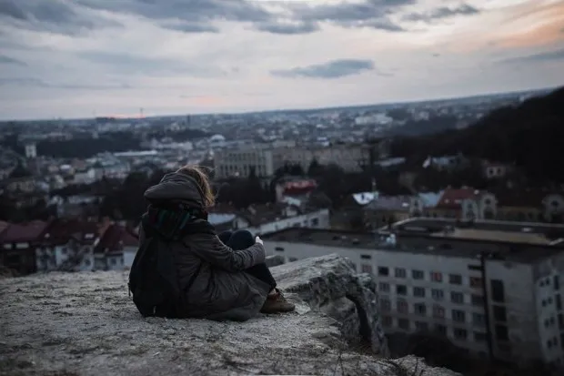 Юні калушанки влаштувати фотосесію на цвинтарі, де поховані загиблі під час Першої світової війни. Думки користувачів у соцмережі розділились — фото 3