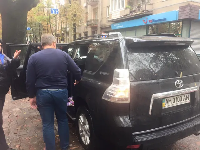 На вулиці Франка позашляховик збив третьокласницю — фото 1