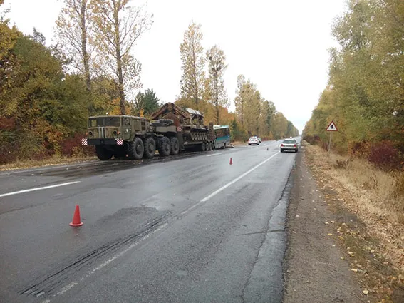 Автобус з прикарпатцями врізався у війсковий тягач на Вінниччині, постраждали 11 осіб — фото 4