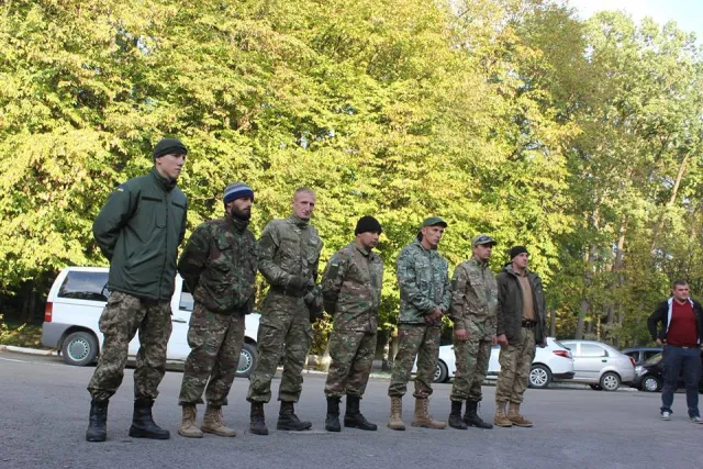 Прикарпатські воїни-добровольці відправились у зону АТО — фото 3