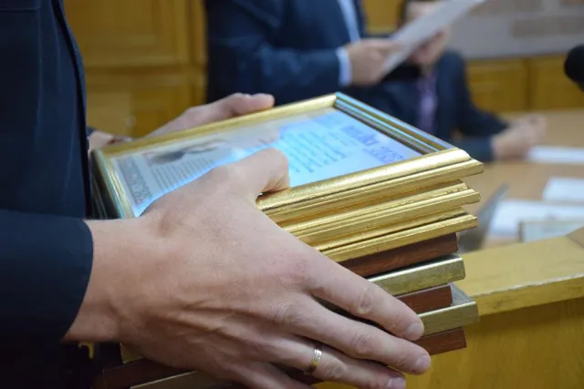 Франківським патрульним до Дня Захисника України вручили подяки — фото 2