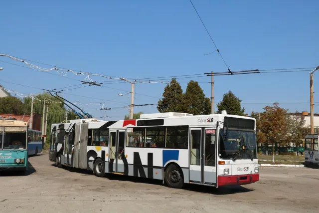 У мережі оприлюднили фото тролейбусів, які вже з 1 листопада курсуватимуть містом — фото 4