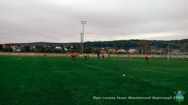 Франківські священики здобули кубок з футболу — фото 3