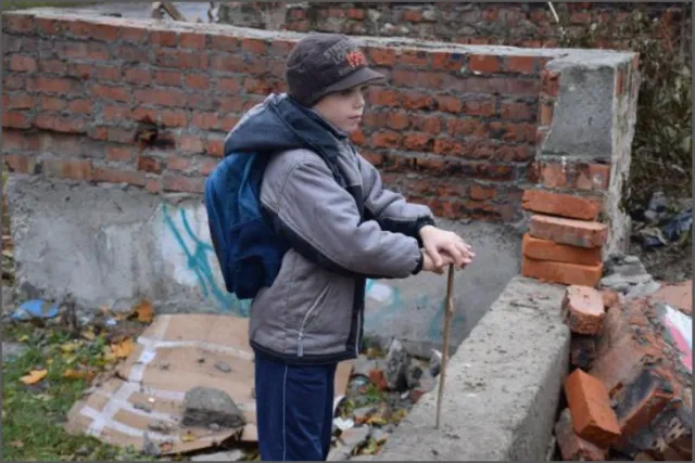 В Івано-Франківську відновлять дитячий майданчик "Фортеця" — фото 3