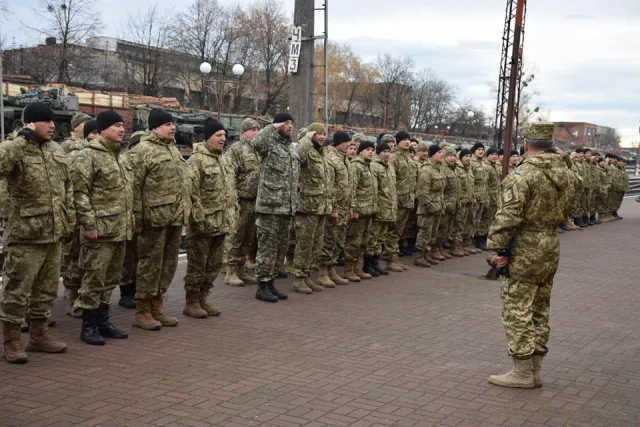 Із зони АТО до Івано-Франківська повернувся 8 батальйон 10-ї окремої гірсько-штурмової бригади ЗСУ — фото 1