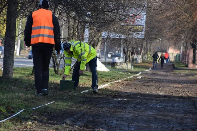 У Франківську почався ремонт однієї з найбільш зруйнованих вулиць у місті — фото 1