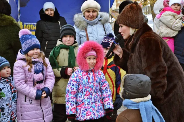 В Івано-Франківську відкрили новий затишний сквер на вулиці Вовчинецька — фото 1