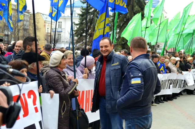 В Івано-Франківську виступили проти режиму олігархів, підвищених тарифів та репресій — фото 2