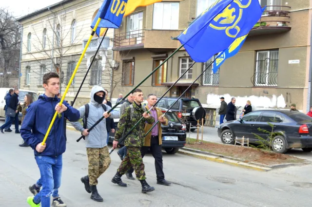 В Івано-Франківську виступили проти режиму олігархів, підвищених тарифів та репресій — фото 15