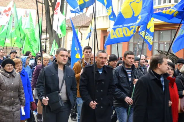 В Івано-Франківську виступили проти режиму олігархів, підвищених тарифів та репресій — фото 18