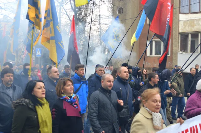 В Івано-Франківську виступили проти режиму олігархів, підвищених тарифів та репресій — фото 19