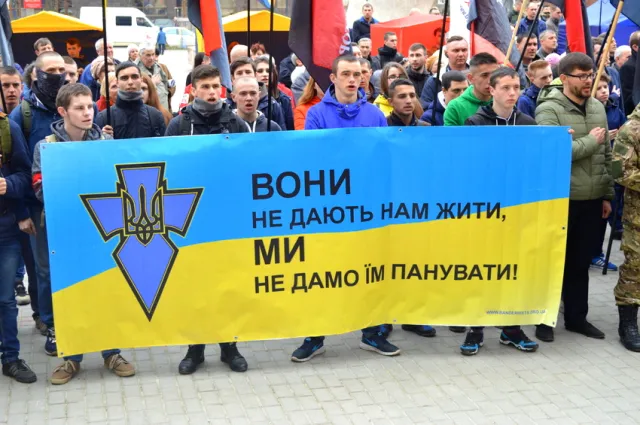 В Івано-Франківську виступили проти режиму олігархів, підвищених тарифів та репресій — фото 3