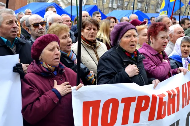 В Івано-Франківську виступили проти режиму олігархів, підвищених тарифів та репресій — фото 5