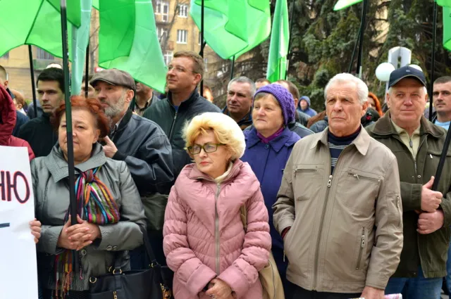 В Івано-Франківську виступили проти режиму олігархів, підвищених тарифів та репресій — фото 8
