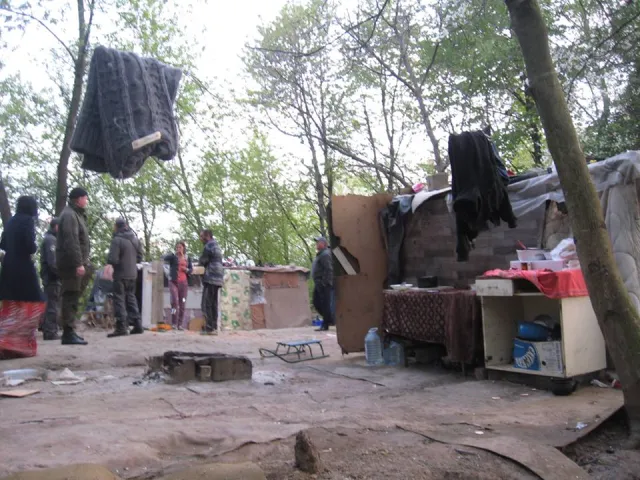 В Івано-Франківську поліція домовилася із циганами, що вони необкрадатимуть містян — фото 3