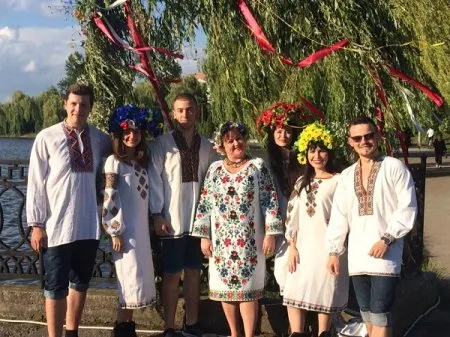 В Івано-Франківську з піснями і танцями святкували Івана Купала — фото 3